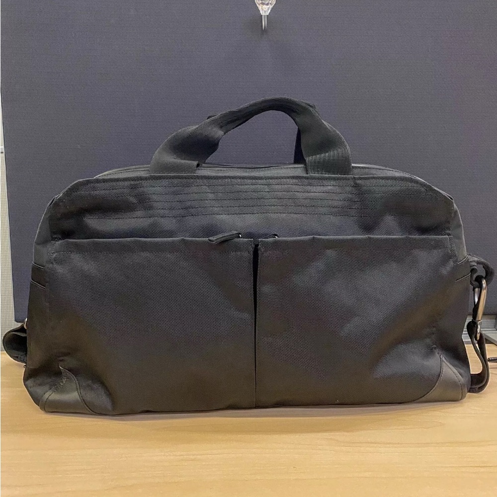Pakt One v1 Travel Bag (Black, 35L)